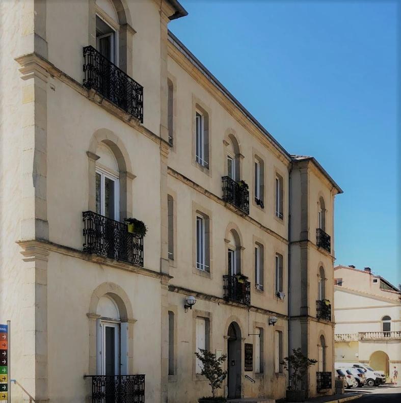 Residence La Reine 렌 레 벵 외부 사진